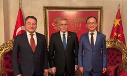 VAKFIMIZ, ÇİN HALK CUMHURİYETİ ANKARA BÜYÜKELÇİSİ SN. JİANG XUEBİN VE DEVA PARTİSİ LİDERİ SN. ALİ BABACAN’I AĞIRLADI