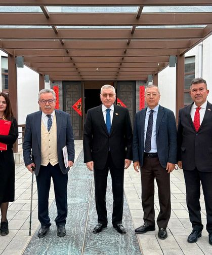 Vakfımız Çin Büyükelçiliği Ticaret ve Ekonomiden sorumlu Elçi Müsteşarını ziyaret etti.