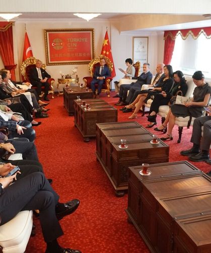 Türkiye-Çin Diplomatik İlişkilerinin 55. Yılında Vakfımızda Üst Düzey Buluşma