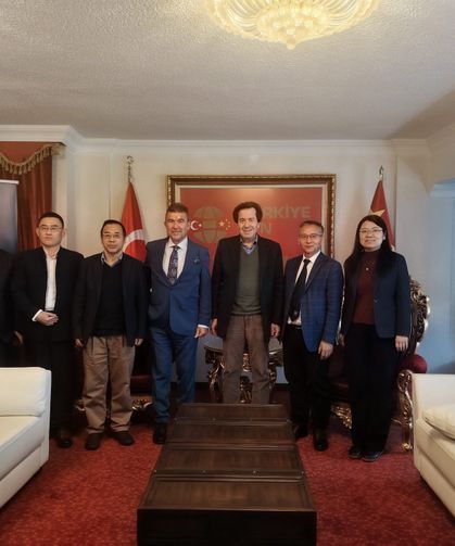 Çin Sosyal Bilimler Akademisi'nden vakfımıza ziyaret