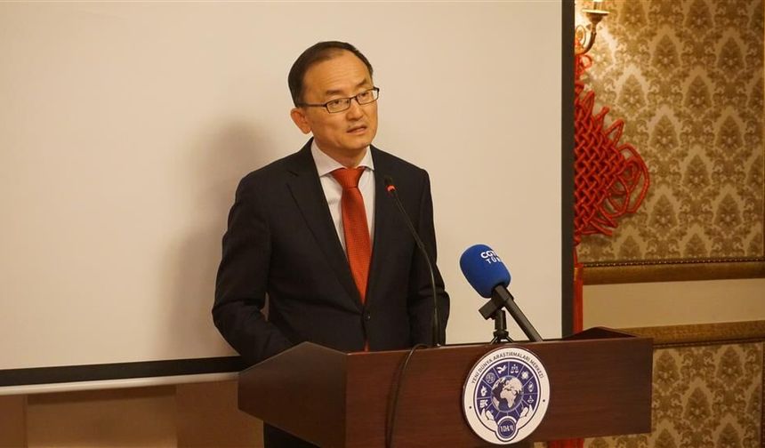 “Türk Gazetecilerin Xinjiang Ziyareti ve İzlenimleri” etkinliği gerçekleştirildi