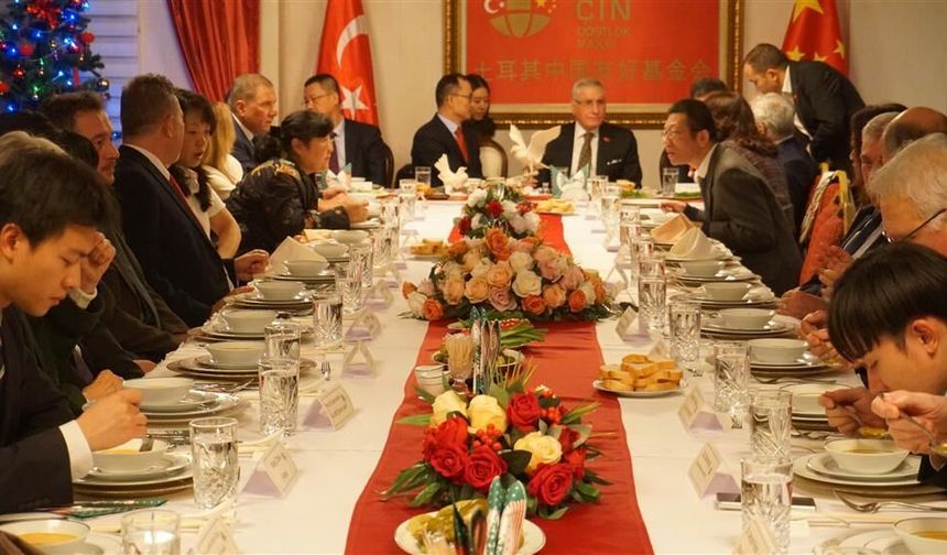 Türkiye Çin Dostluk Vakfı ve Çin Ankara Büyükelçiliği, Geleneksel Yılbaşı Yemeğinde Bir Araya Geldi