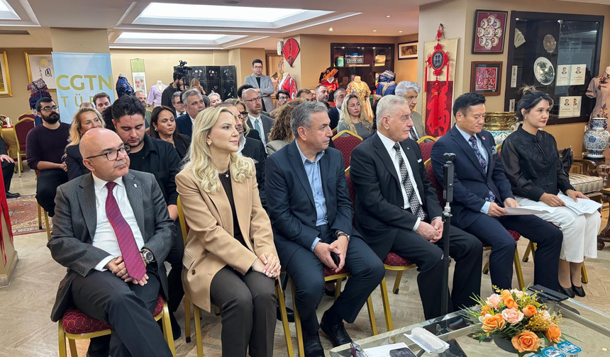 "Türkiye-Çin İlişkilerinde 55. Yıl: Yeni Ufuklar, Yeni Fırsatlar" paneli Türkiye-Çin Dostluk Vakfı'nda düzenlendi